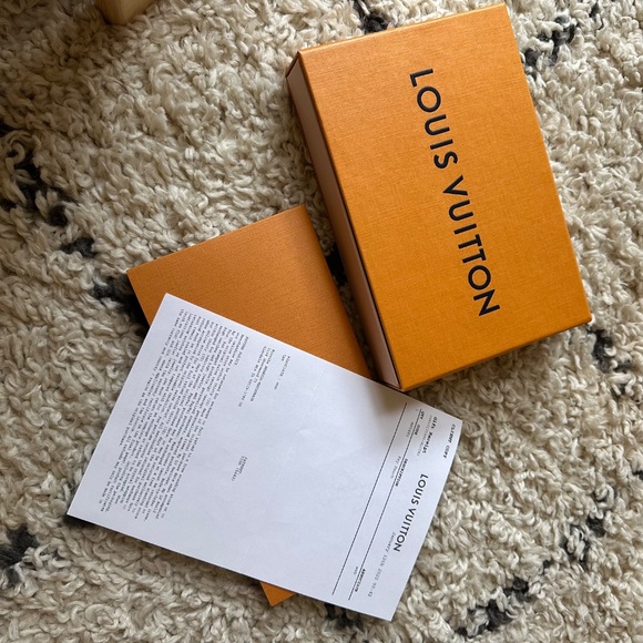 Louis Vuitton Empreinte Leather Bicolor Key Pouch - Picture 2 of 14